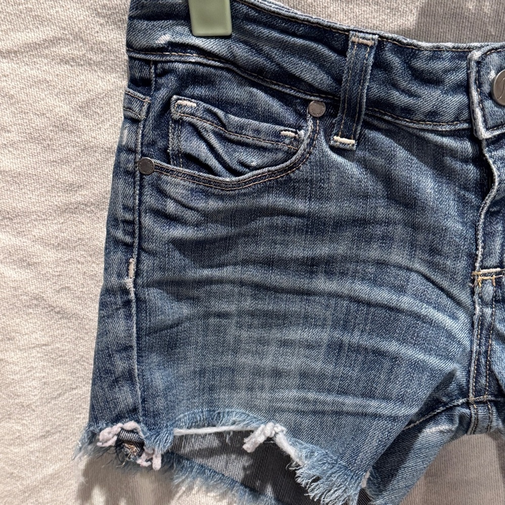 PAIGE Size 26 Premium Denim Distressed Jean Shorts Cotton Blend - Picture 5 of 9